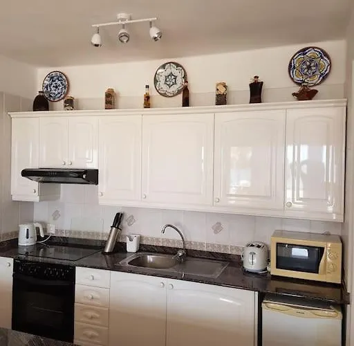 Apartamento Tabaybas E31, Two Bed Puerto del Carmen (Lanzarote)